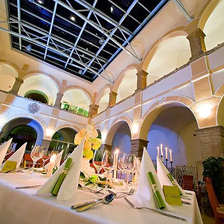 Jufa Hotel Schloss Roethelstein 